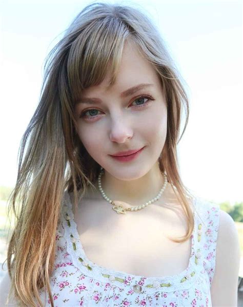 ella_freya